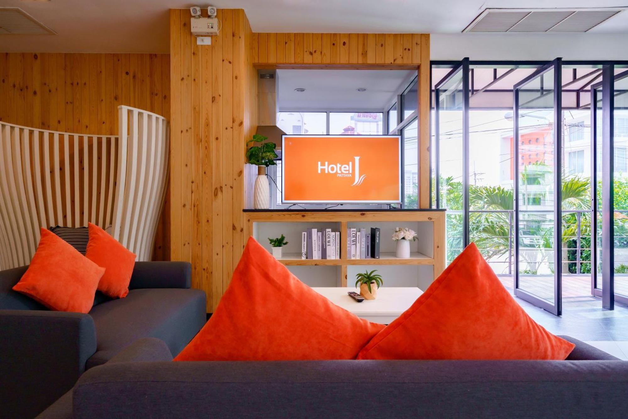J Inspired Hotel Патая Екстериор снимка