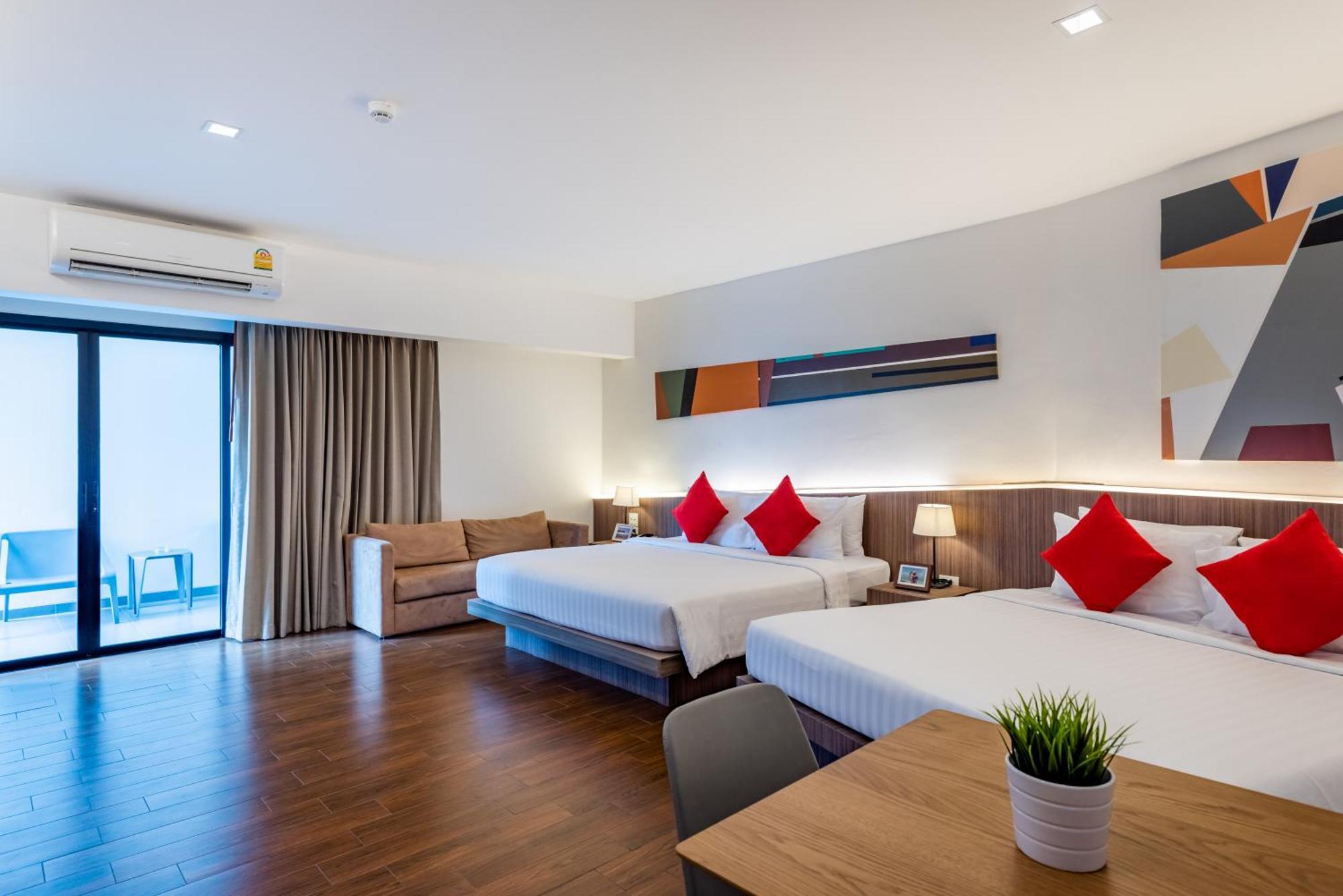 J Inspired Hotel Патая Екстериор снимка