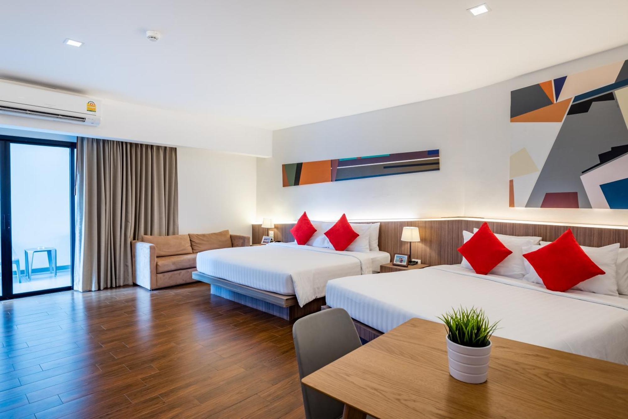 J Inspired Hotel Патая Екстериор снимка