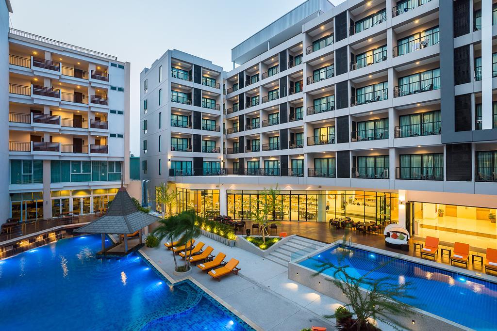 J Inspired Hotel Патая Екстериор снимка