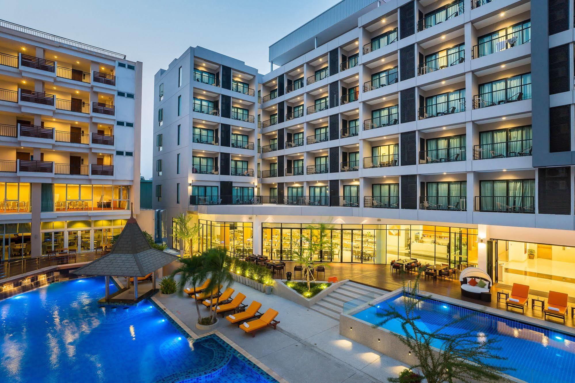 J Inspired Hotel Патая Екстериор снимка